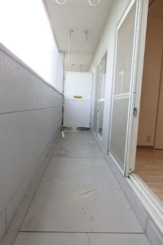 19/28 バルコニー