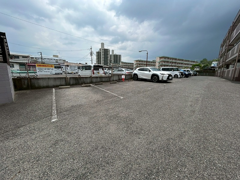 20/21 駐車場