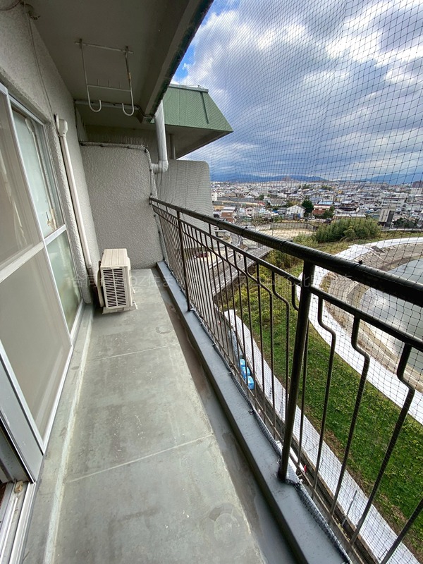 19/30 バルコニー