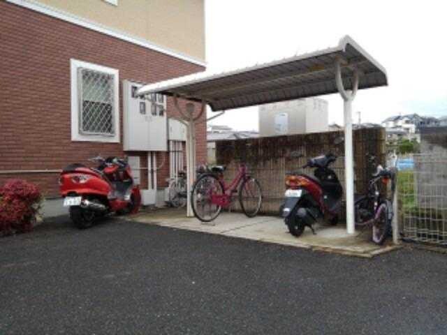 13/19 エントランス