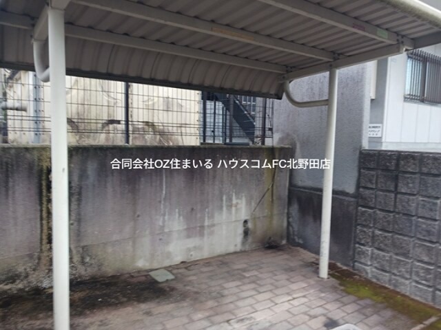 17/23 エントランス