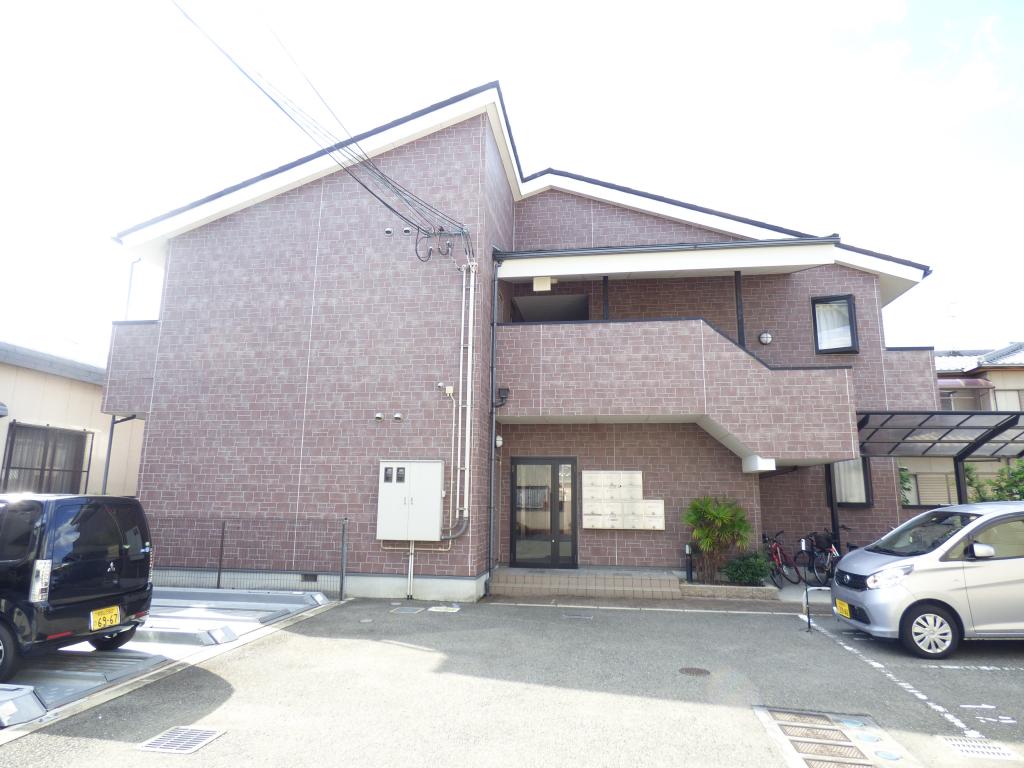 27/30 エントランス