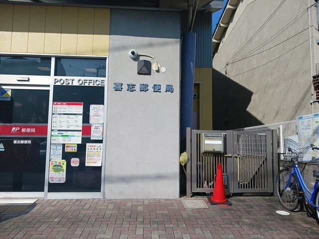 21/25 エントランス