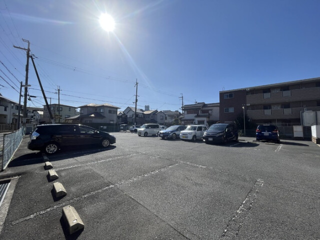 20/21 駐車場