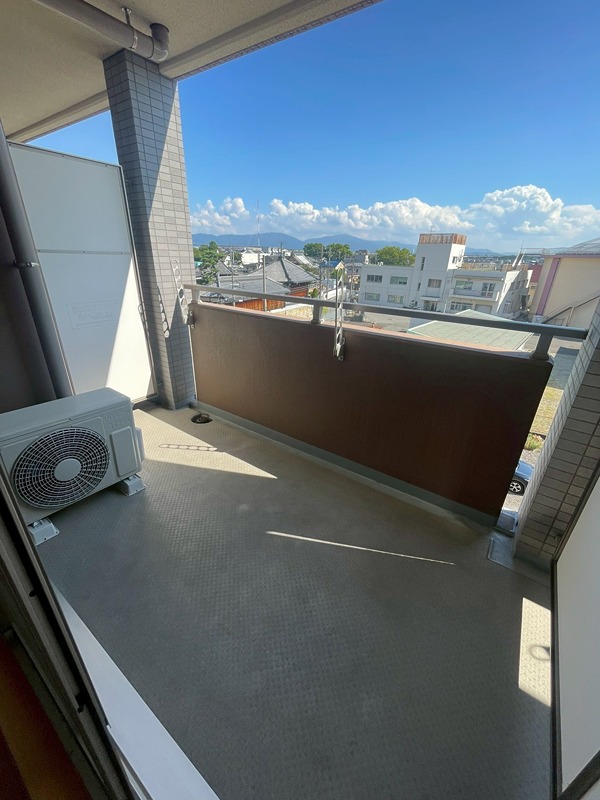 15/28 バルコニー