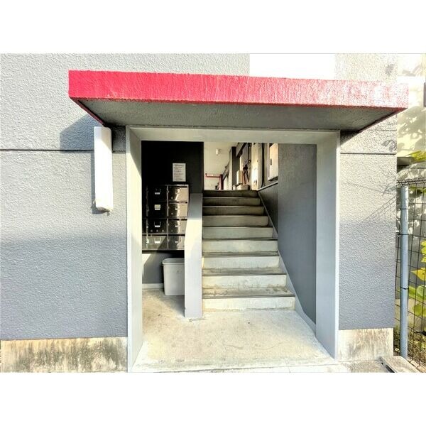 14/22 エントランス