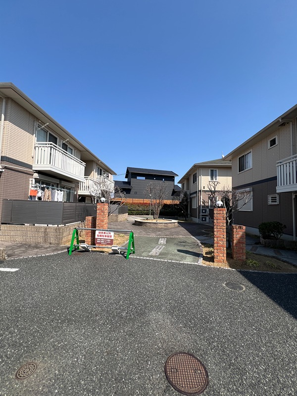 19/30 エントランス