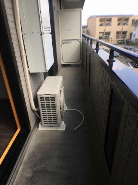 13/27 バルコニー