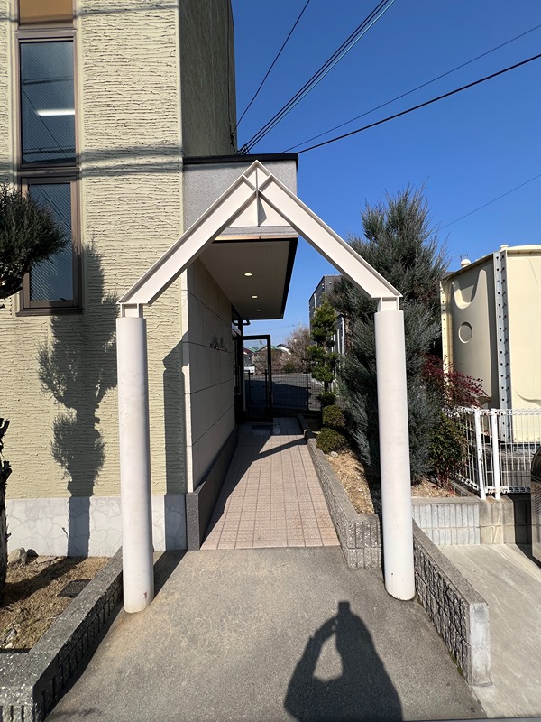 28/30 エントランス