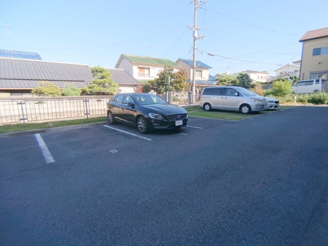 14/20 駐車場