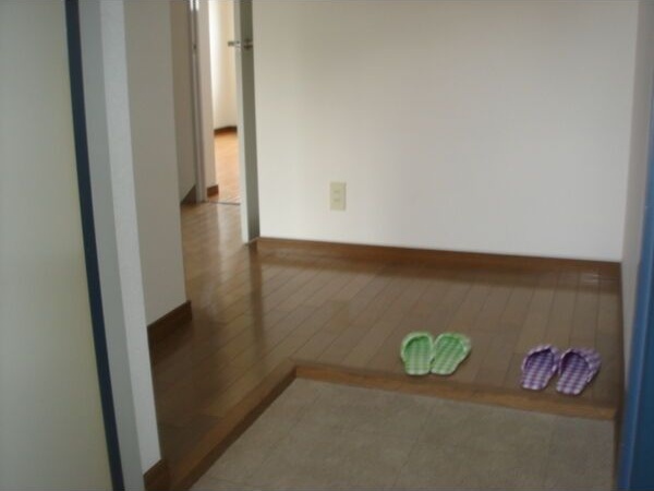 5/18 玄関