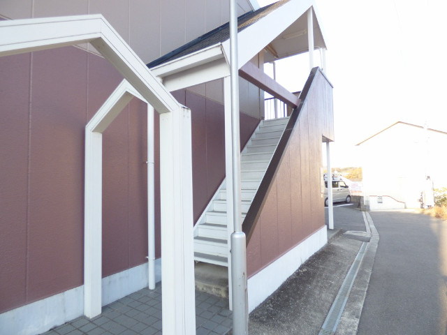 16/20 エントランス