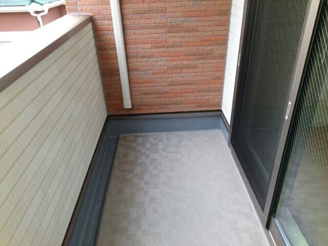 13/23 バルコニー