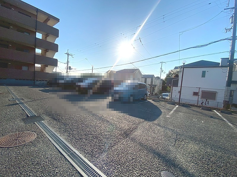 22/27 駐車場