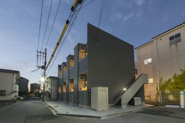 18/26 エントランス