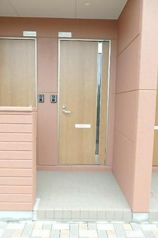 21/26 エントランス