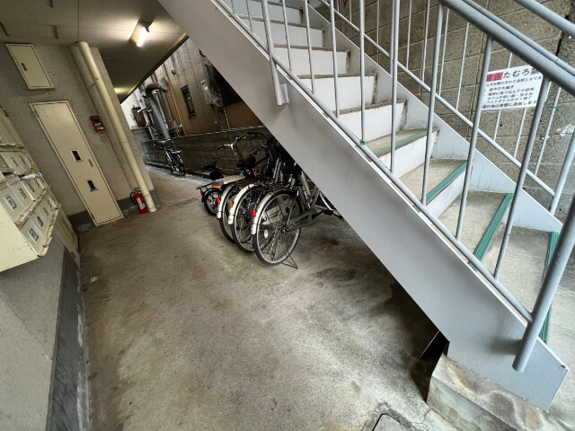 3/7 エントランス