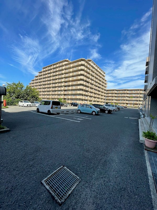 22/30 駐車場