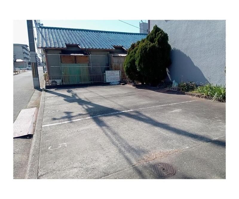22/30 駐車場