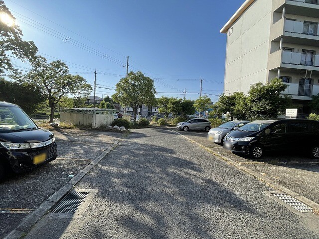 24/29 駐車場