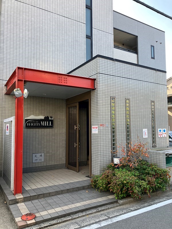 19/22 エントランス