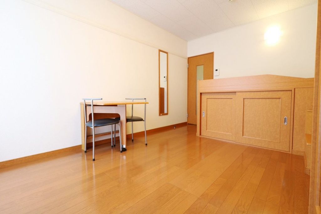 14/16 エントランス