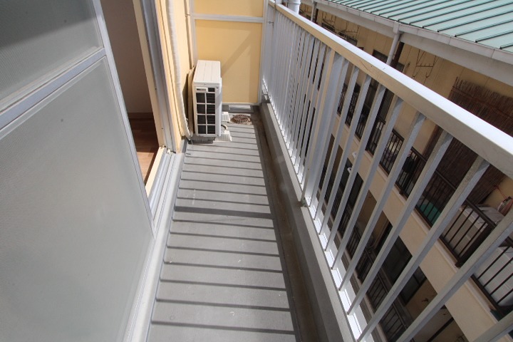 18/24 バルコニー