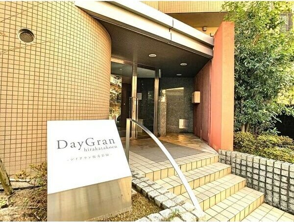 3/7 エントランス