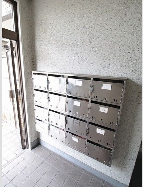 14/17 エントランス