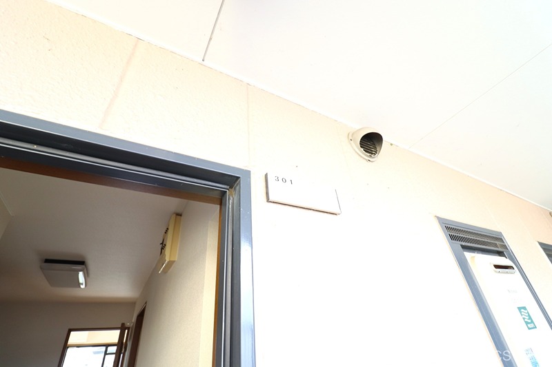 16/18 エントランス