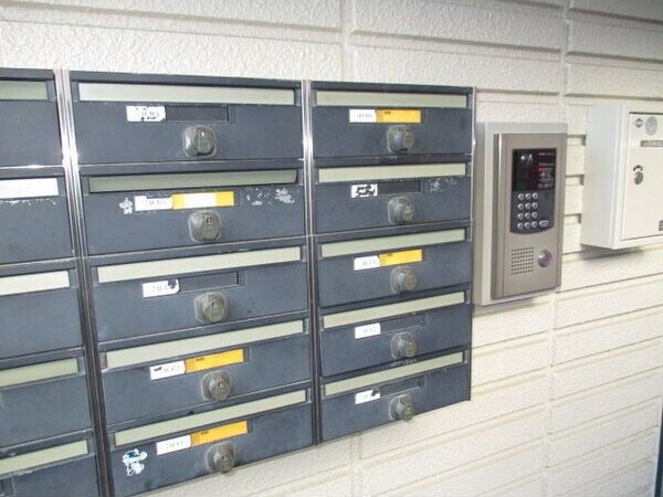 22/25 エントランス