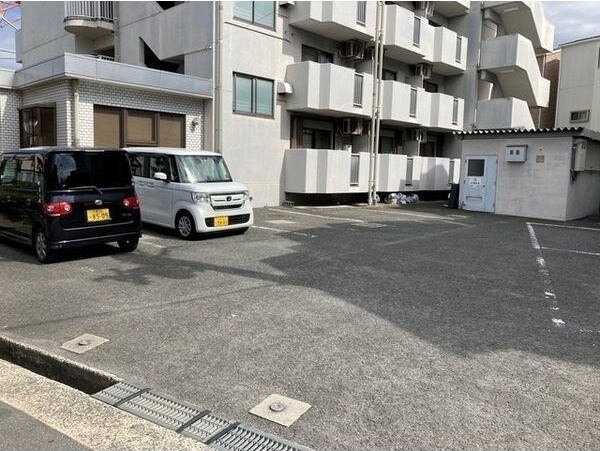 17/19 駐車場