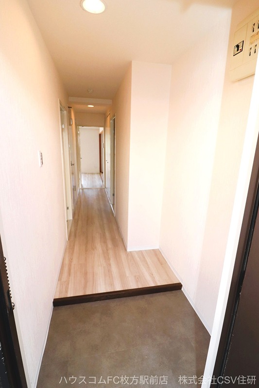 28/30 エントランス