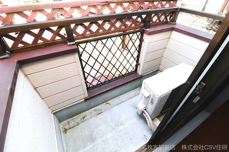 13/18 バルコニー