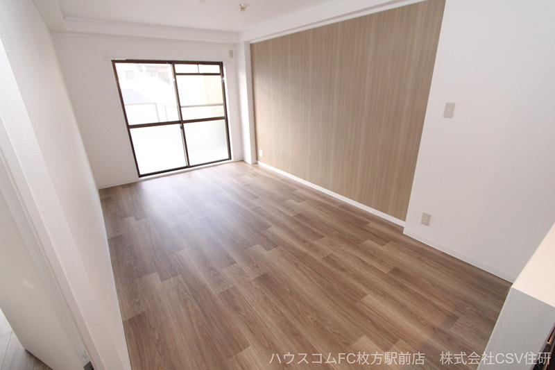 28/30 エントランス