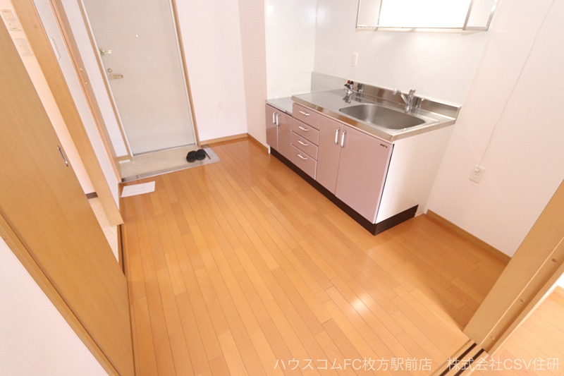 16/18 エントランス