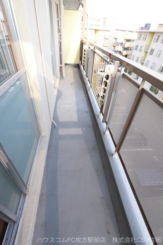 16/23 バルコニー