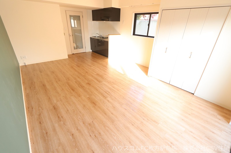 23/30 エントランス