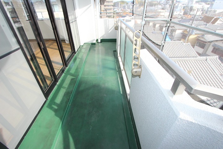 17/28 バルコニー