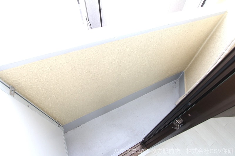 13/18 バルコニー