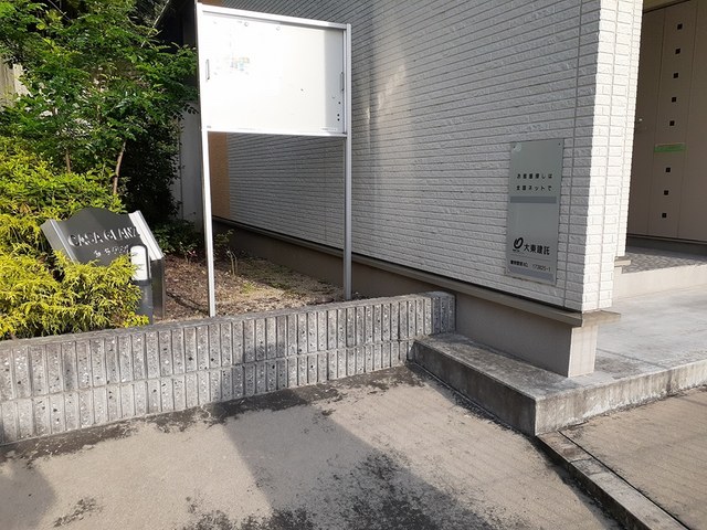 2/5 エントランス