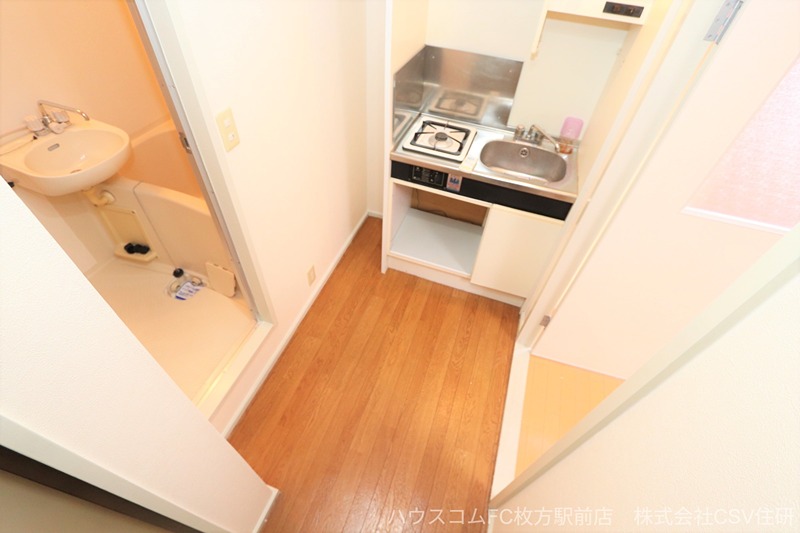 20/23 エントランス