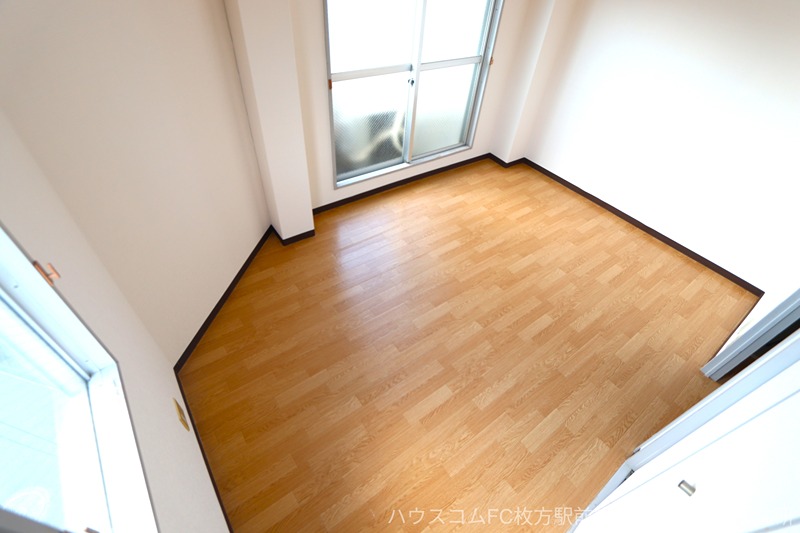 2/4 エントランス