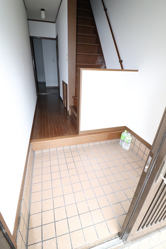 14/25 玄関