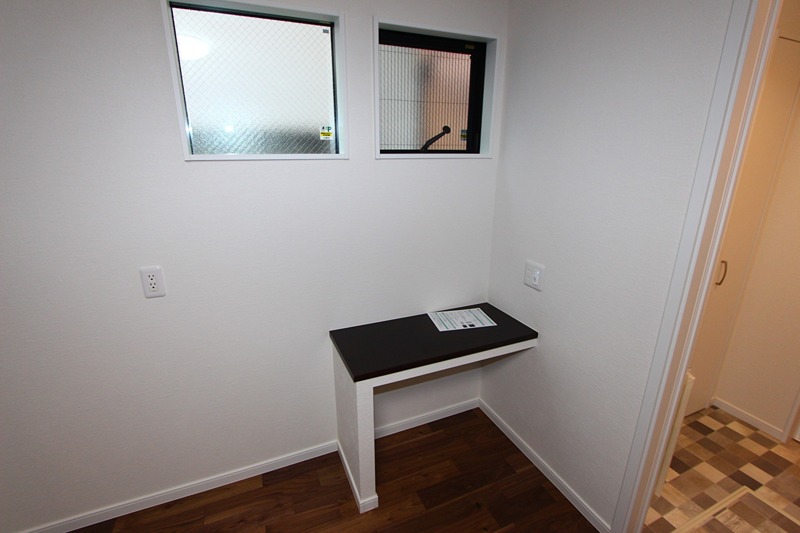 18/21 エントランス