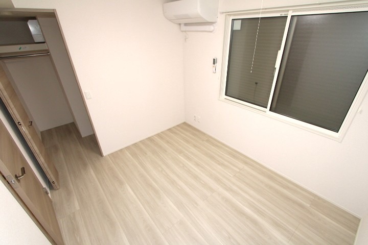 22/24 エントランス