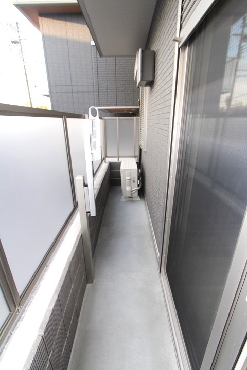 19/27 バルコニー