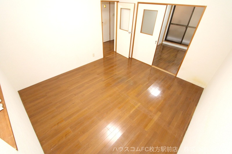 17/19 エントランス