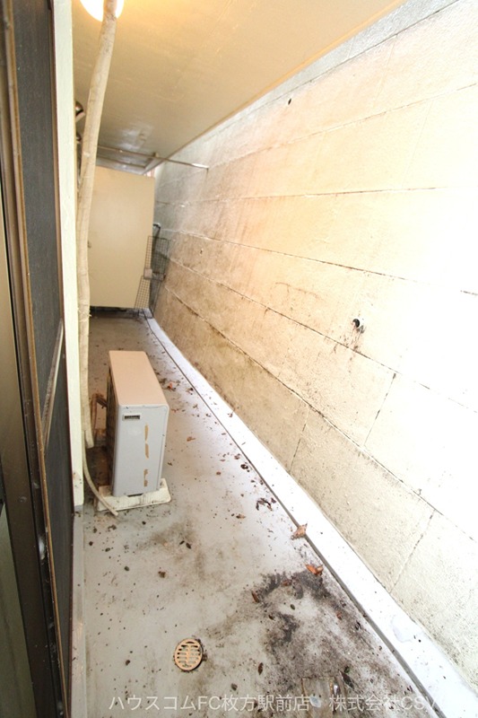 13/19 バルコニー