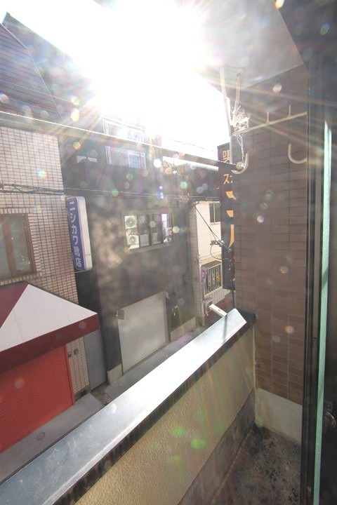 18/20 エントランス